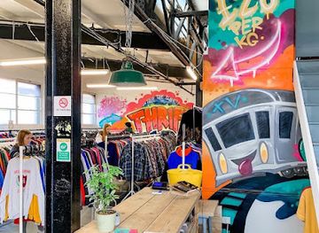 united-kingdom/southend-on-sea/shop/two-vintage