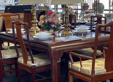 florida/fort-walton-beach/shop/repeat-street-thrift-store