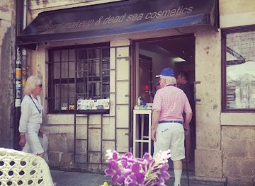 montenegro/kotor/shop/obey-your-body-montenegro