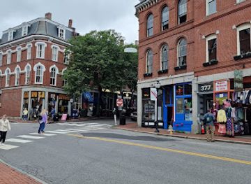 maine/portland/shop/siempre-mas