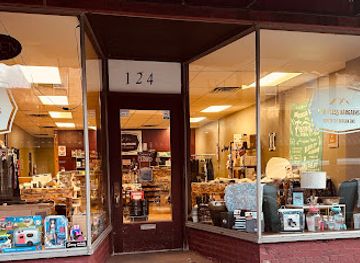 wisconsin/great-river-road/shop/driftless-bargains