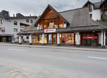 switzerland/lenzerheide/shop/mammut-store-lenzerheide