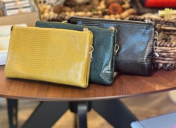 arizona/lake-havasu-city/shop/finch-house-boutique