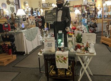 maine/ogunquit/shop/revelations-gift-shop