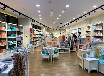 georgia/adjara/shop/metro-city-forum-avm