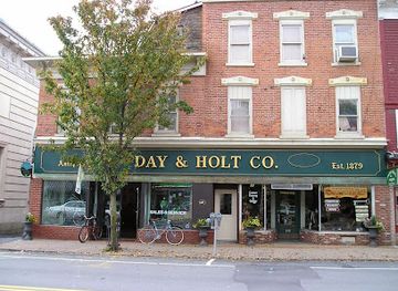 new-york/catskill-mountains/shop/swamp-angel-antiques