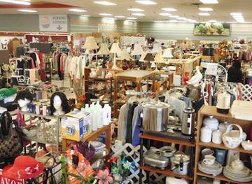 alabama/selma/shop/junebugg-s-flea-antique-mall