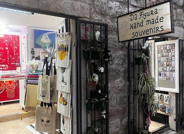 montenegro/kotor-bay/shop/da-figura-hand-made-souvenirs