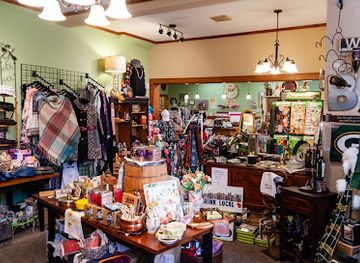 wisconsin/western-uplands/shop/savoring-thyme