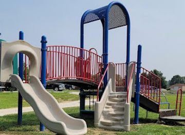 kentucky/red-river-gorge-geological-area/shop/callies-lake-and-campground-in-red-river-gorge