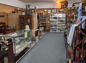 Twin Lakes Antique Mall