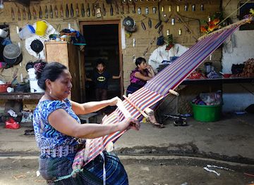 guatemala/lake-atitlan/shop/atitlan-women-weavers