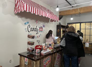 iowa/ottumwa/shop/candy-caboose