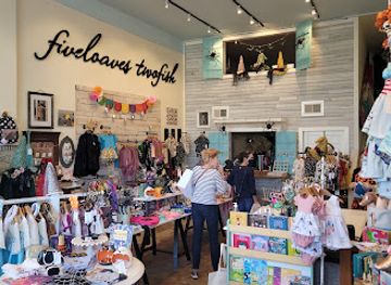 california/coronado/shop/5l2f-fiveloaves-twofish