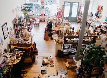 arkansas/little-rock/shop/bella-vita-jewelry-gifts