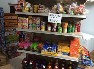 the-bahamas/rum-cay/shop/racey-s-place-convienence-store-take-out