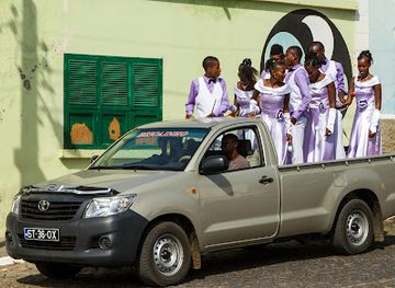cabo-verde/praia-do-tarrafal/shop/boutique-varela