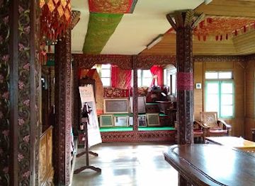 indonesia/sumatra/shop/rumah-tenun-pusako