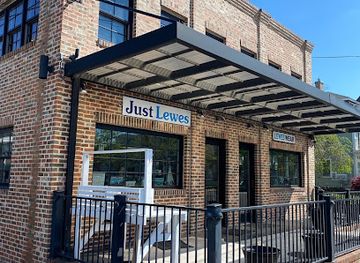 delaware/lewes/shop/lewes-wear