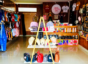 peru/ucayali/shop/felicity-girls