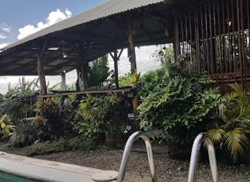 dominica/batalie-beach/shop/poz-restaurant-bar-calibishie