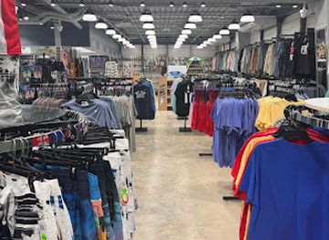 puerto-rico/puerto-rican-cordillera/shop/gul-plaza-souvenir-store