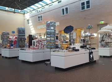 germany/potsdam/shop/neues-palais-museum-shop