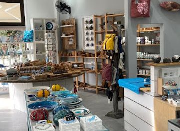 greece/kavala/shop/blue-rooster-emporium