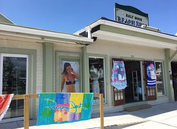 Half Moon Gift Shop