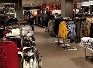 sweden/ostersund/shop/h-m