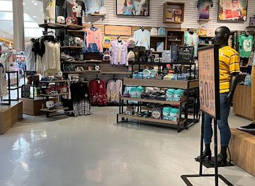 virginia/newport-news/shop/boxlunch