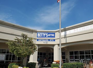 arkansas/rogers/shop/betty-s-attic-jen-s-jewels