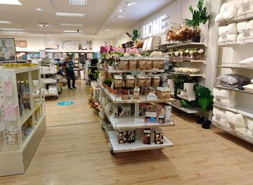 ireland/athlone/shop/penneys