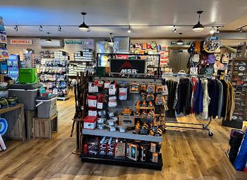 montana/glacier-national-park/shop/west-glacier-camp-store