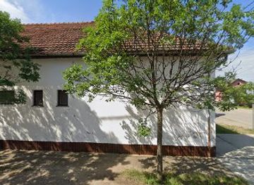 hungary/kunsag/shop/goods-market