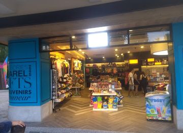 singapore/sentosa/palawan-beach/shop/fun-shop-beach-plaza