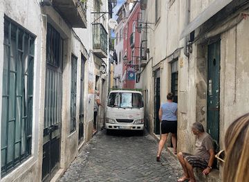 portugal/lisbon/alfama/shop/ai-maria