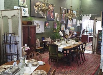 south-africa/overberg/shop/luiperds-kloof-antique-s-decor