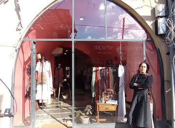 israel/safed/shop/shely-bgdym-yhvdyym-yd-shnyh