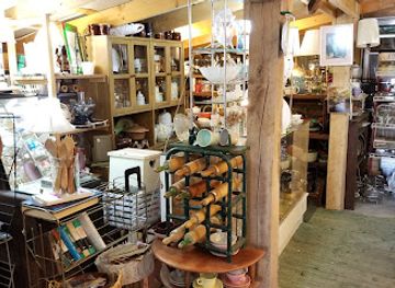 michigan/pictured-rocks-national-lakeshore/shop/red-barn-rock-antique-shop-at-lavalleys