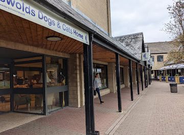 united-kingdom/cotswolds/attraction/the-cotswolds-dogs-cats-home