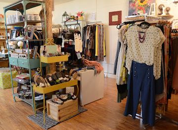 wisconsin/central-wisconsin/shop/the-revival