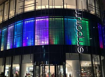 azerbaijan/baku/shop/emporium-port-baku