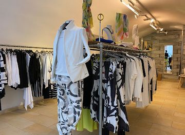 austria/linz/innenstadt/shop/lina-s-boutique