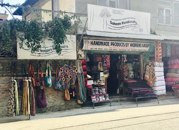 india/himalayas/shop/local-women-s-handicrafts