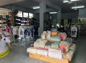 cyprus/konnos-beach/shop/caprees-gift-souvenir-shop