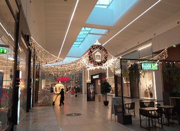 france/ile-de-france/shop/aeroville