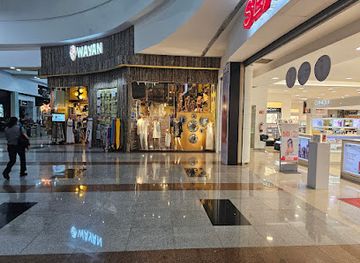 mexico/cancun/downtown-cancun/shop/plaza-las-americas