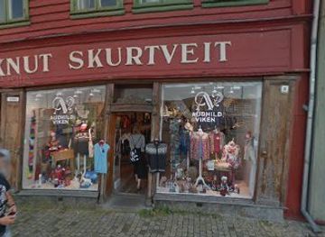 norway/bryggen-bergen/shop/knut-skurtveit