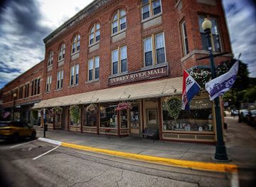 iowa/great-river-road/shop/turkey-river-mall